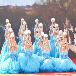 “5·15一起舞”新区作品赢青睐